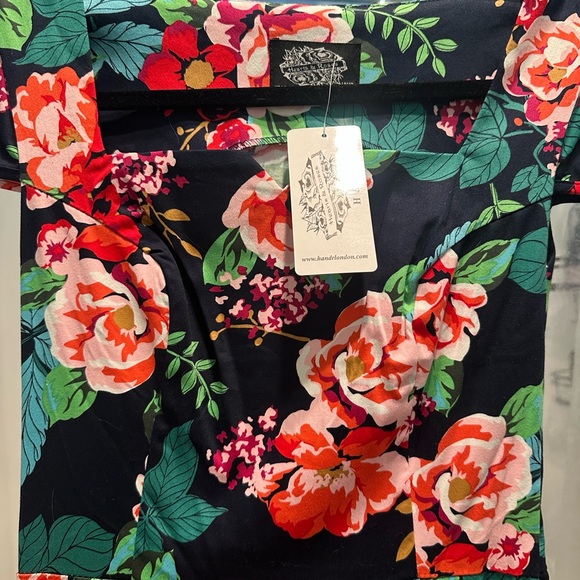 Lucille Tea Dress from Hearts & Roses London - Picture 7 of 11